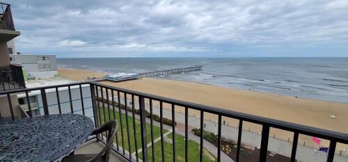 The Colony Condominiums Oceanfront Unit with Amazing Oceanfront Balcony