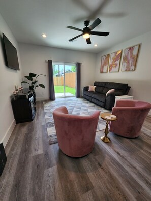 Smart TV, books, offices