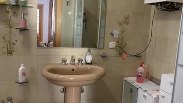 Ducha, bidé y toallas