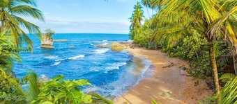 Container Pool House Manzanillo