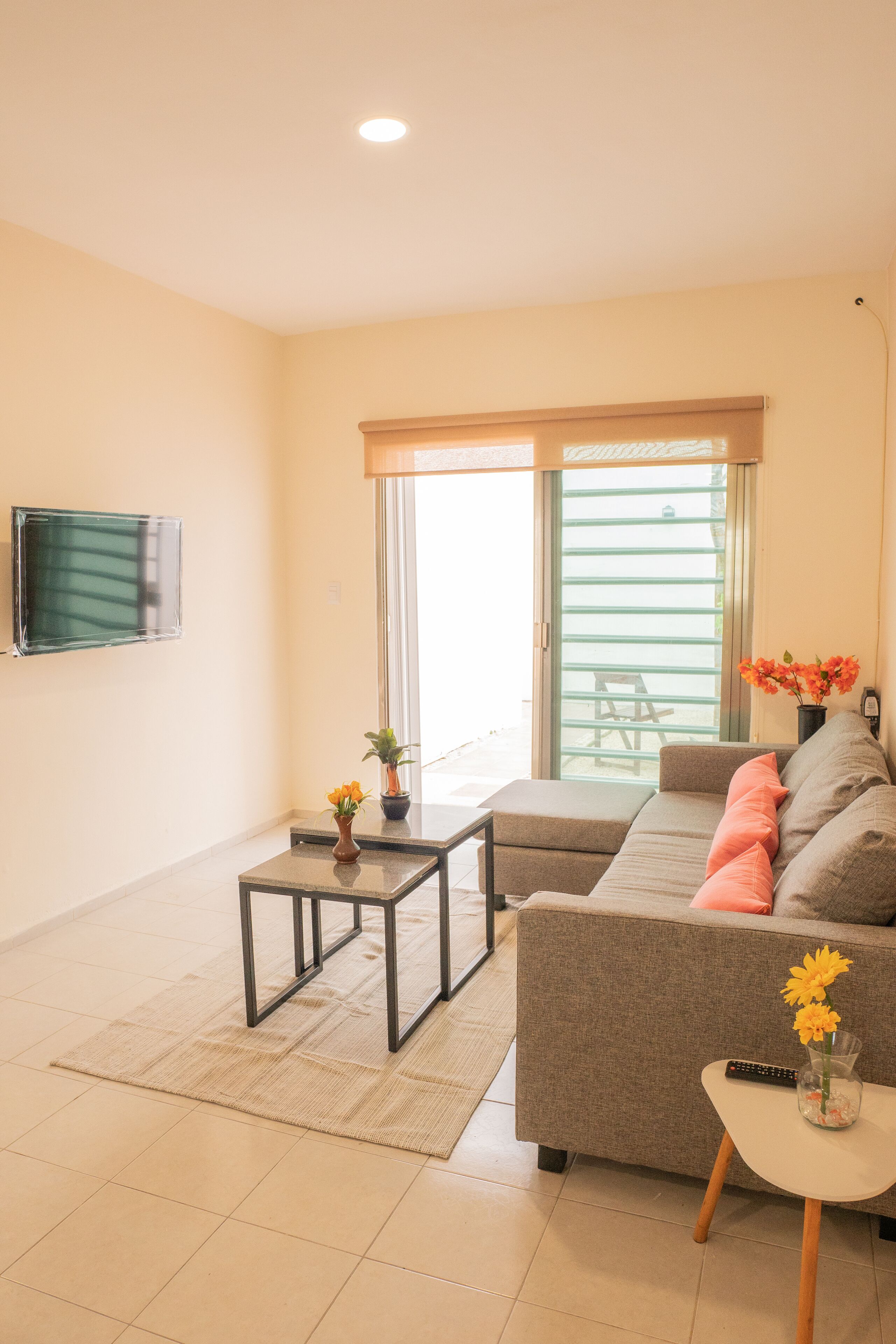 Private house with 4 rooms in good location