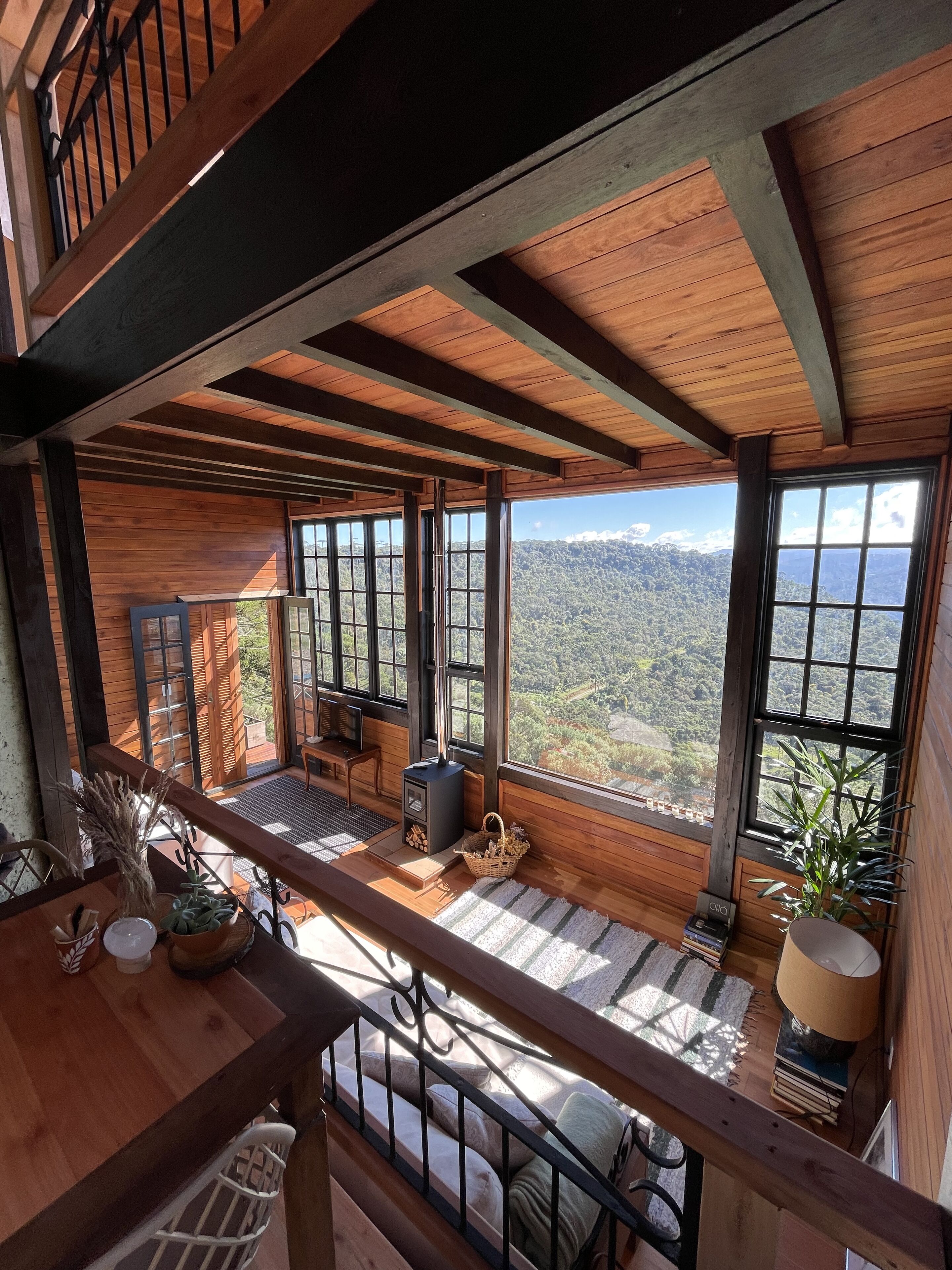 Superior-Ferienhütte | Wohnbereich | 32-Zoll-Smart-TV mit Digitalempfang, Fernseher, Netflix