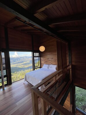 Superior-Ferienhütte | 1 Schlafzimmer, kostenloses WLAN, Bettwäsche