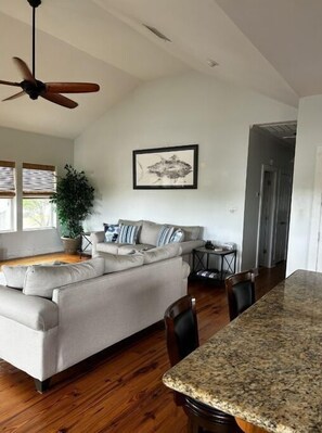 Living area - House on  the Water  in Biloxi Mississippi. (Biloxi)