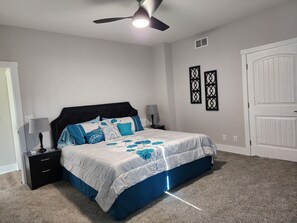 4 bedrooms, WiFi, bed sheets