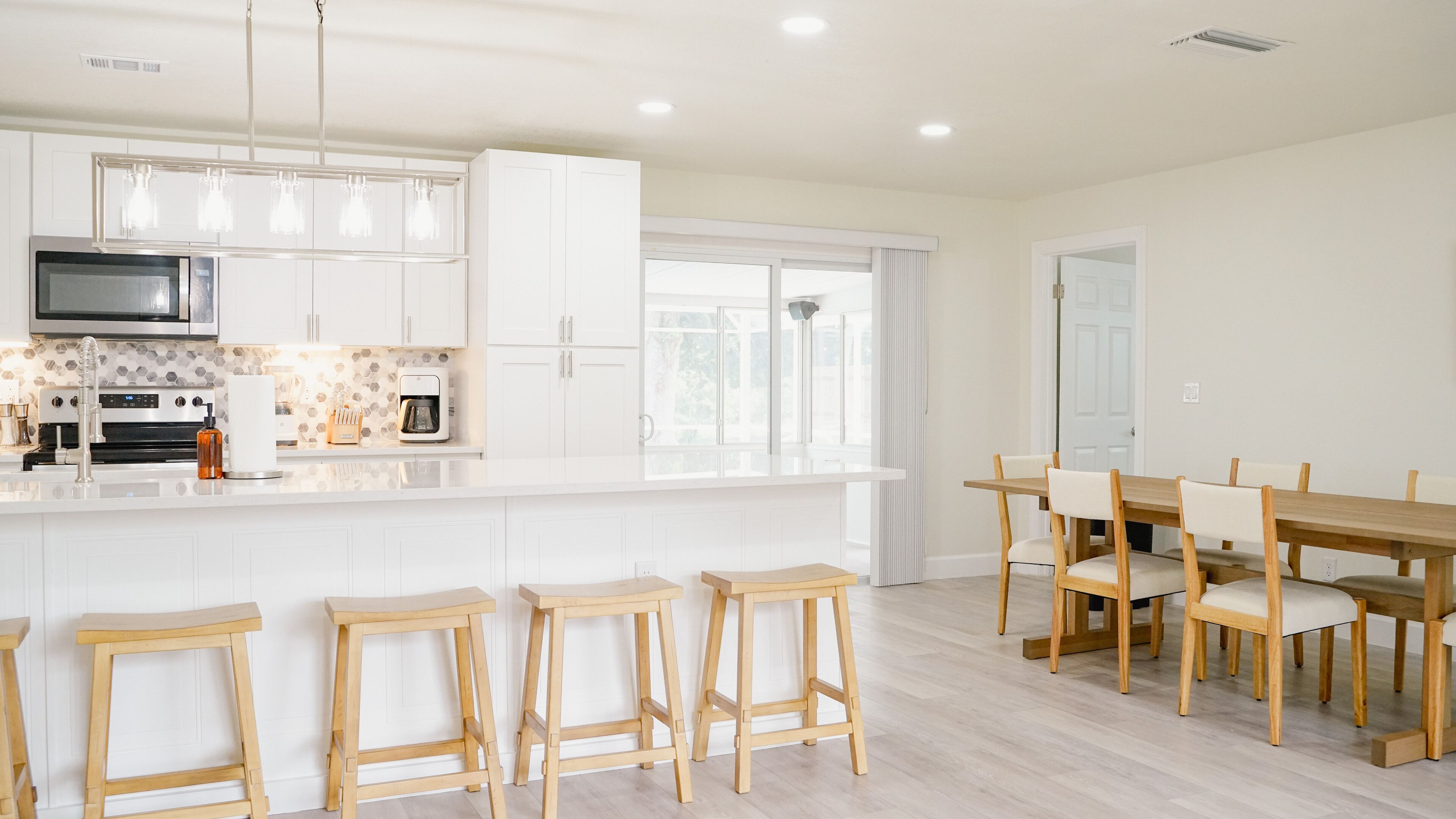 Luxury Palm Coast: Heated Pool, Sleeps 10, Near Beaches - THE SWELL!