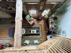 Interior - Cozy Woodland Retreat nestled in the Berkshires, close to Mass Moca. (Florida)