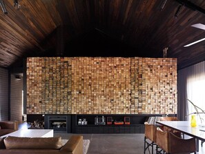 Interior - HILLPLAINS HOUSE - 100% OFF GRID LUXURY (Metcalfe)