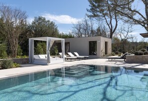 Piscine extérieure, piscine chauffée