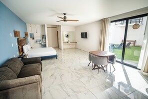 Superior Room | In-room safe, individually decorated, desk, free WiFi - Luna Azul Bacalar (Bacalar)