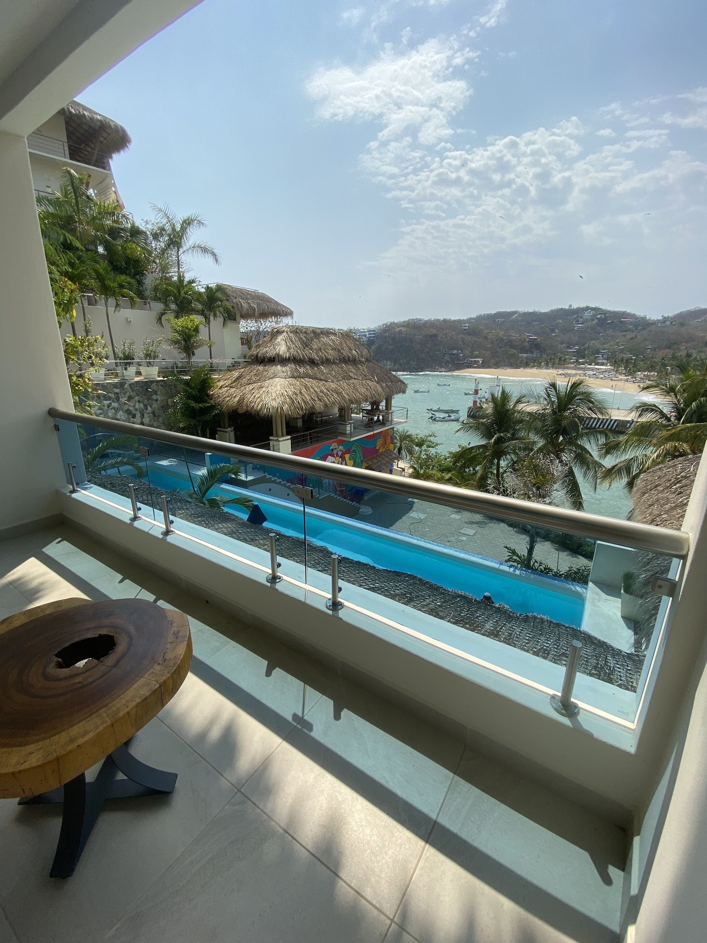 Standard Room | Hypo-allergenic bedding, in-room safe, individually decorated, desk