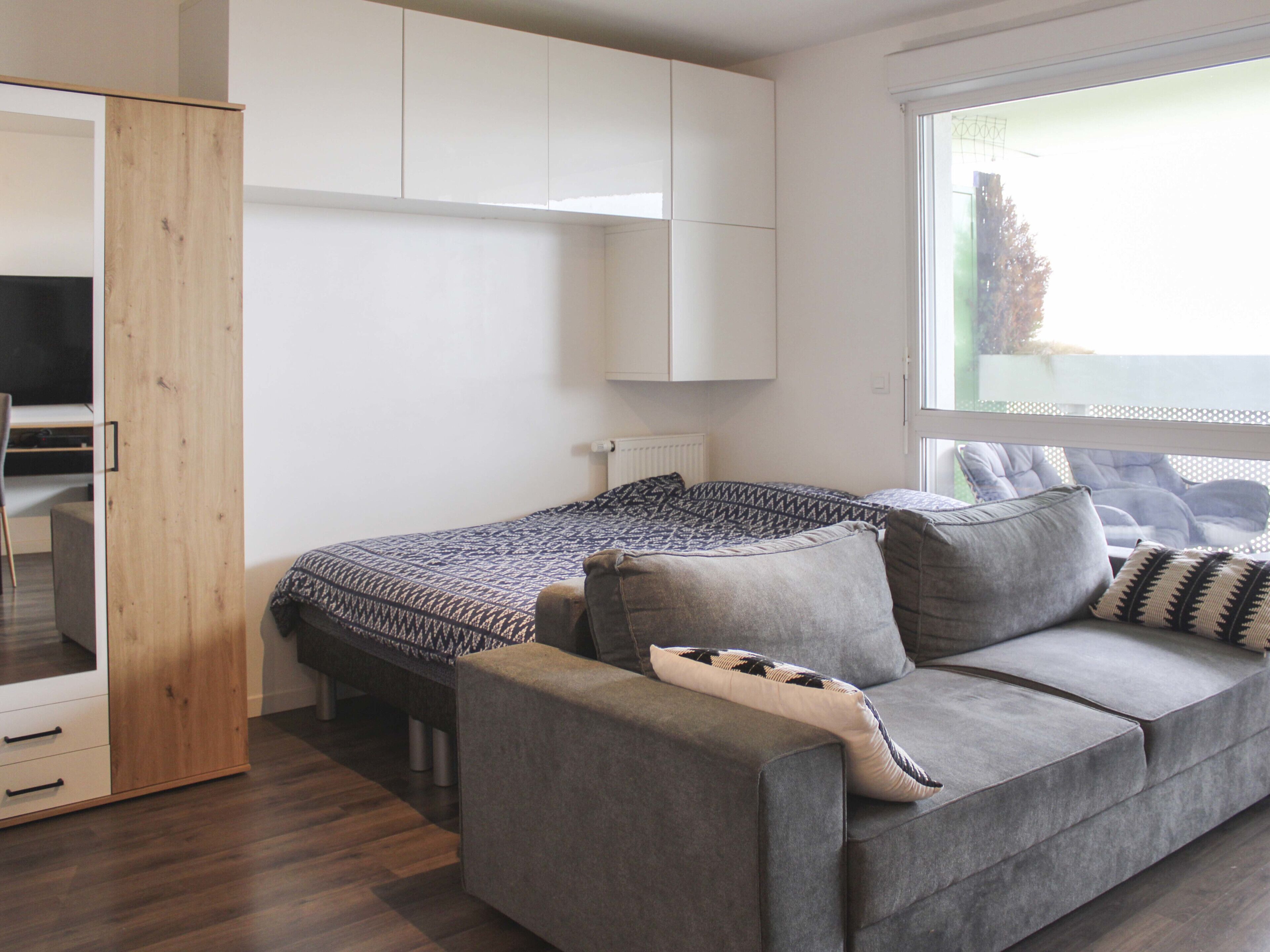 Brand new studio with an open view on Paris