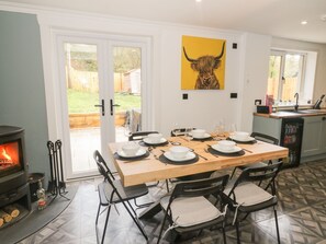 Cottage | Interior