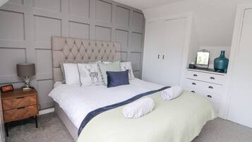 Cottage | 3 bedrooms, individually decorated, individually furnished, free WiFi