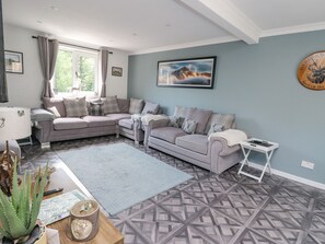 Cottage | Living area - Ben View (Arrochar)