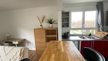 1 chambre, fer et planche à repasser, accès Internet, draps fournis