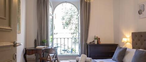 2 chambres, fer et planche à repasser, accès Internet, draps fournis