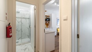 Hair dryer, towels - Campinho 1T - Stylish 1BR by LovelyStay (Porto)