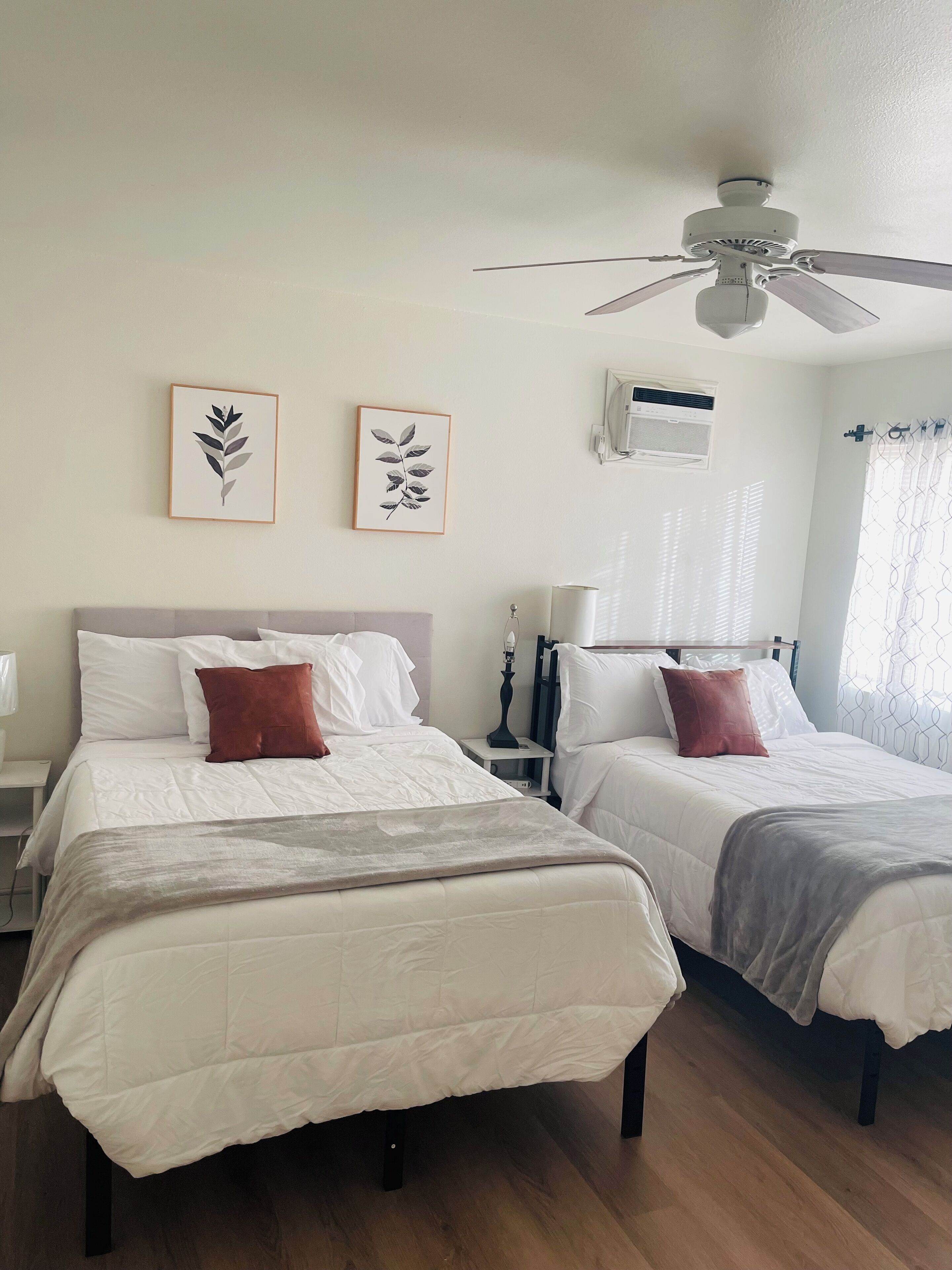 2 quartos, ferros/tábuas de passar roupa, Wi-Fi, roupa de cama