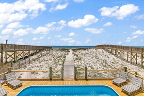 A heated pool - Breathtaking Beachfront 7br house! - Bella Sol 2a (Gulf Shores)
