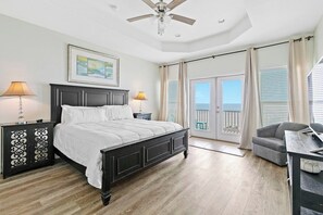 7 bedrooms, iron/ironing board, free WiFi, bed sheets - Breathtaking Beachfront 7br house! - Bella Sol 2a (Gulf Shores)