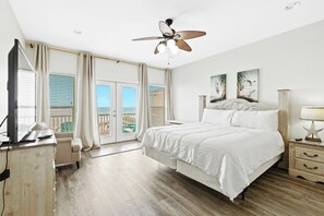 7 bedrooms, iron/ironing board, free WiFi, bed sheets - Breathtaking Beachfront 7br house! - Bella sol 2b (Gulf Shores)