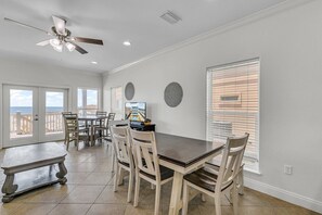 Dining - Breathtaking Beachfront 7br house! - Bella sol 2b (Gulf Shores)