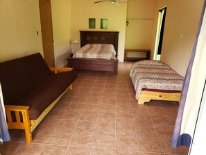 6 bedrooms, WiFi, bed sheets - Perfect for large groups - House & Triplex w/private river access (Naguabo)