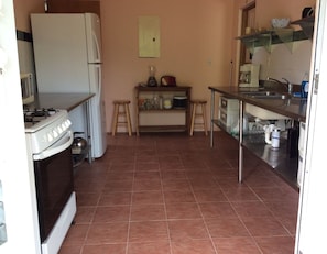 Private kitchen - Perfect for large groups - House & Triplex w/private river access (Naguabo)