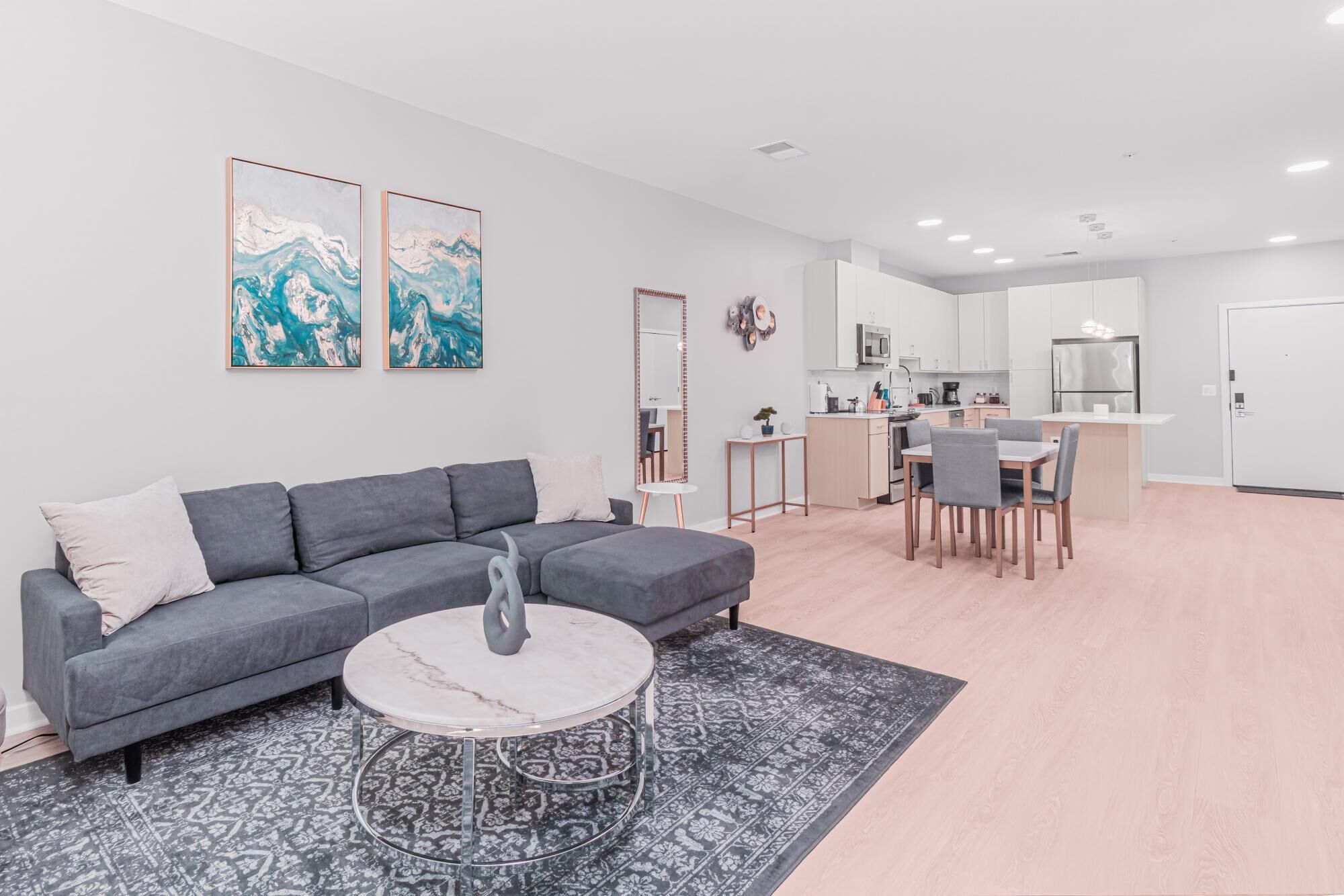 Lavish Retreat City Views DC