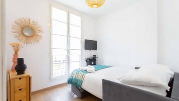 1 chambre, fer et planche à repasser, Wi-Fi, draps fournis