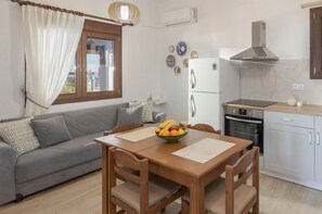 Interior - Yialos Ammos Seaside Residence by Estia (Agkisaras)