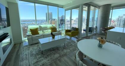 Fully furnished high-rise with the most breathtaking views of San Diego & Petco