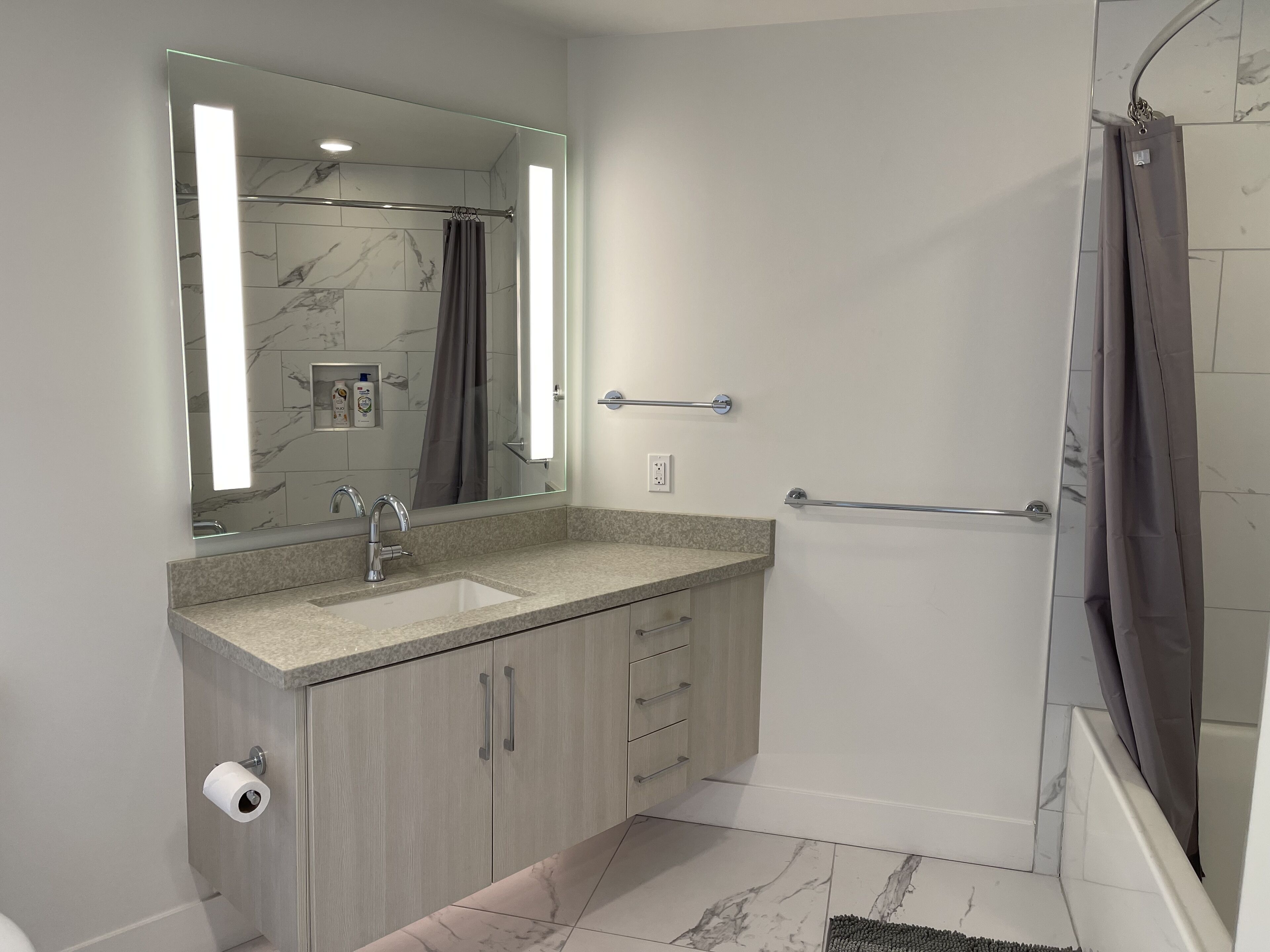 Fully furnished penthouse with the most breathtaking views of San Diego