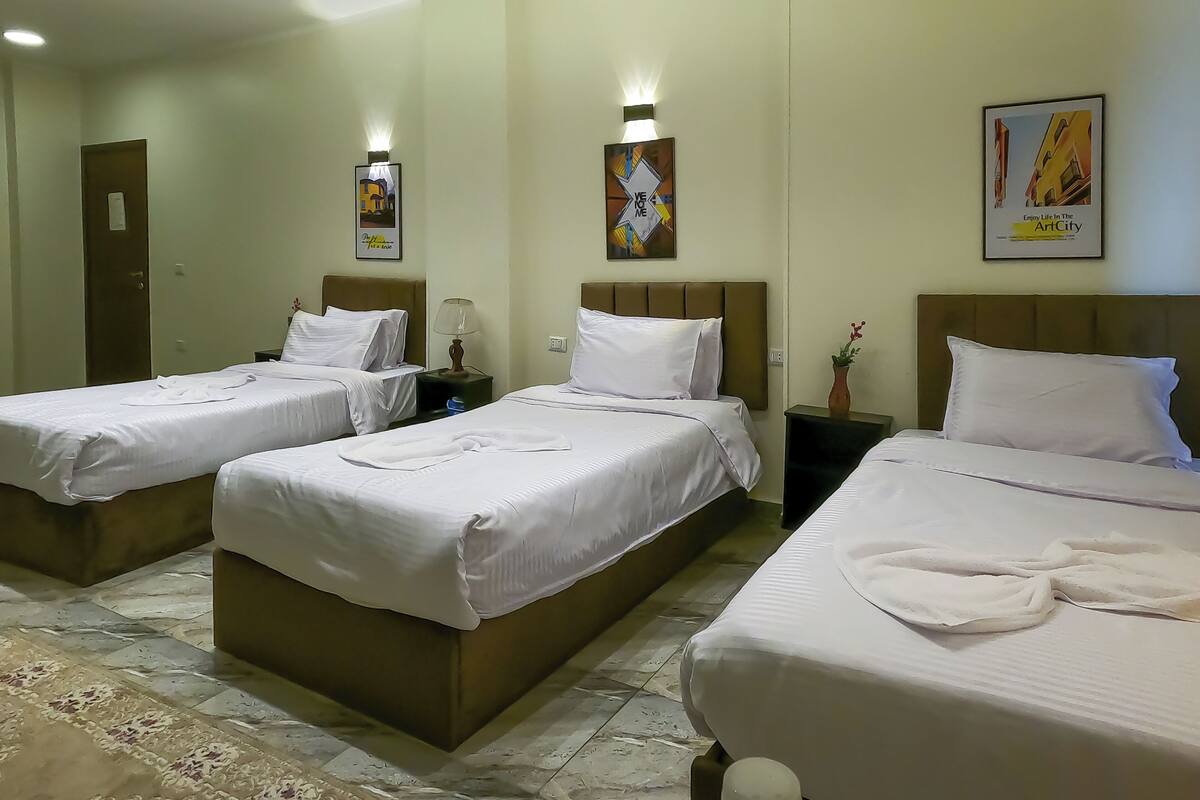 Economy Triple Room