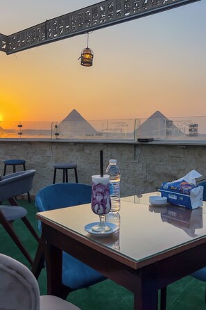 Food and drink - Happy View Inn (Giza)