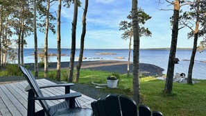 House | Property grounds - 2-bed, Sleeps 4, Sea View & Sauna (Campbellton)