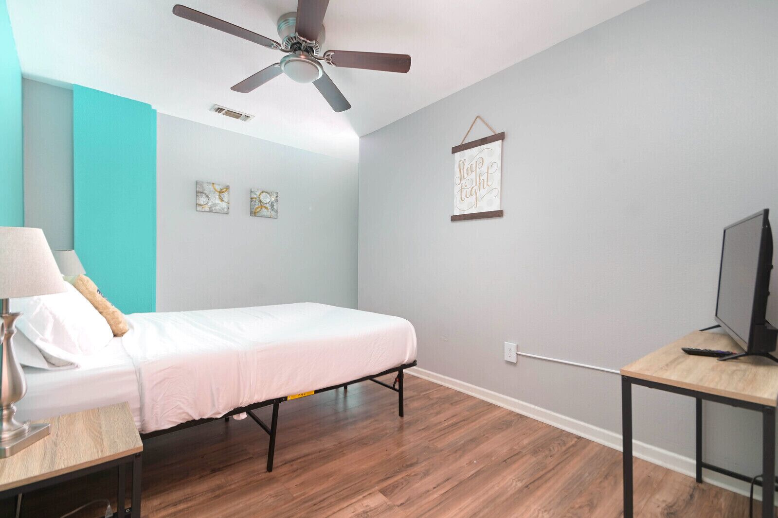 Spacious condo near ATT & more!