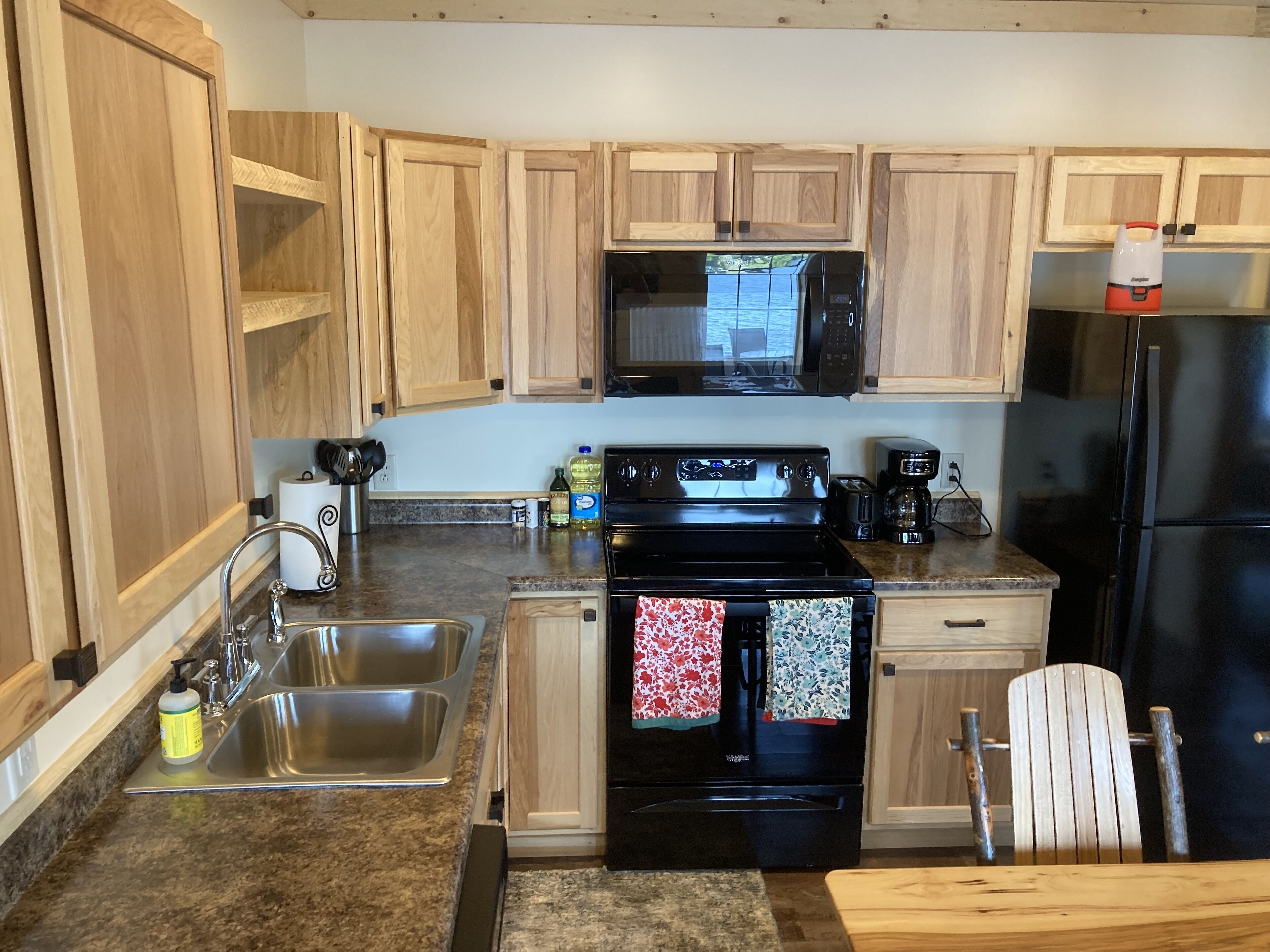 Lakefront Resort Cabin 19A