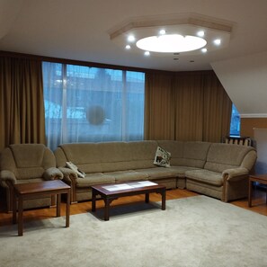 Design Apartment | Living area | 55-inch Smart TV with satellite channels, TV, heated floors - DownTown (Vanadzor)