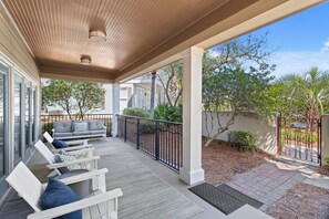 Terrace/patio - Sable Pointe West 101 - 12,000 Sq Ft Community Pool, 30A, Beach Tram! (Seacrest Beach)