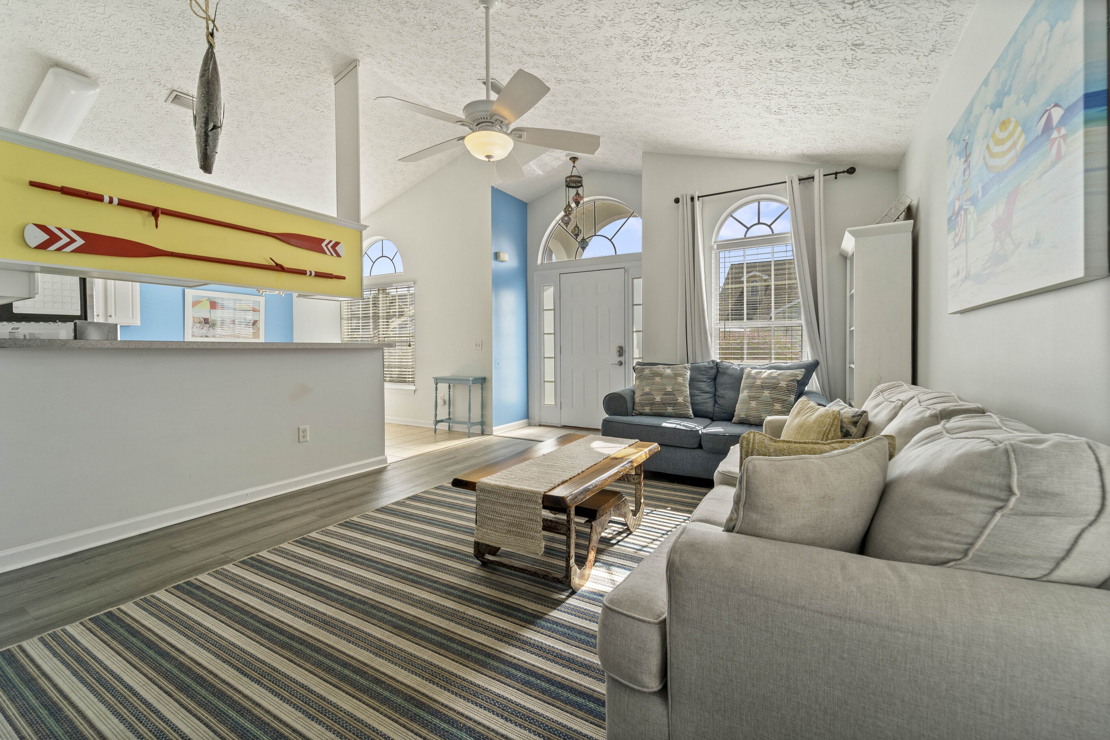 Palm Cove 3br/2ba, minutes from the beach, sleeps 6, convenient to everything