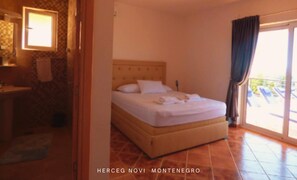 House, Multiple Beds | 3 bedrooms, free WiFi, bed sheets - Superb Breathtaking Views 3bedroom All Day Sun (Herceg Novi)