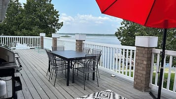 Four Bedrooms Apartment | Terrace/patio