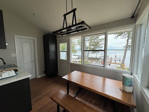 舒適平房, 2 間臥室 | 飯廳