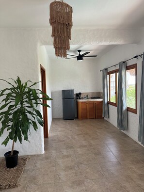 Apartment, 2 Bedrooms, Pool View | Living area