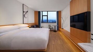 Standard Room, 1 King Bed, City View | Down duvets, in-room safe, laptop workspace, soundproofing