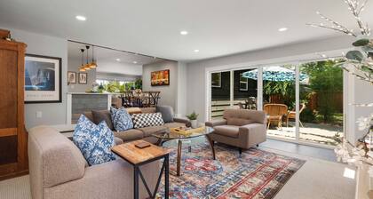 Seattle World Cup and NW parks 3 Bedrooms w/hot tub & outdoor living