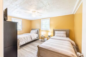 2 Schlafzimmer, Bügeleisen/Bügelbrett, WLAN, Bettwäsche