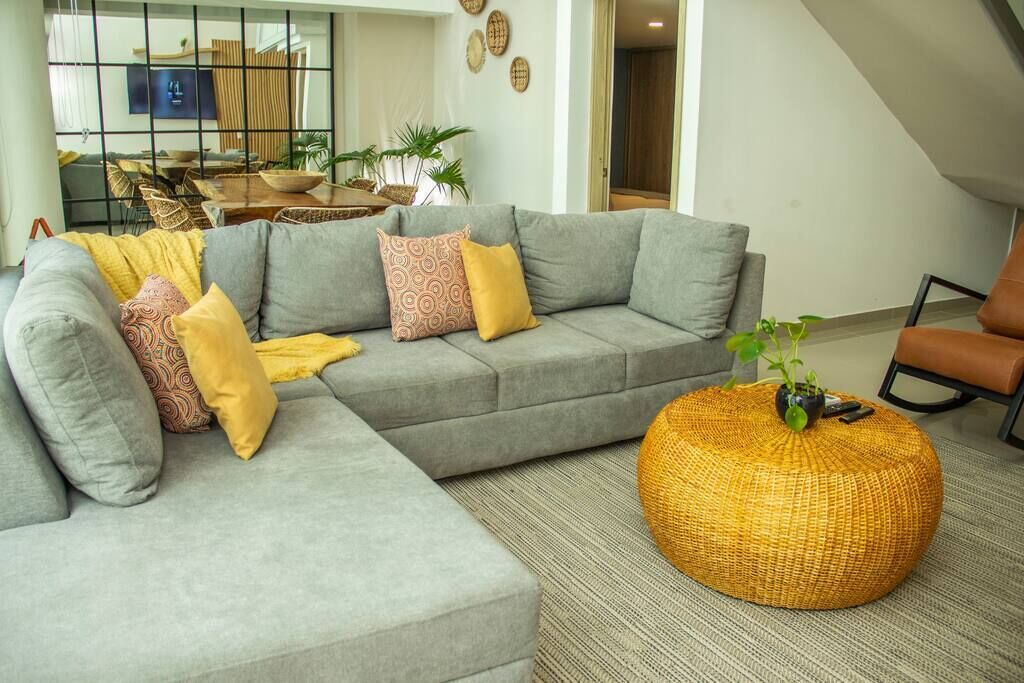 Cozy Luxury steps to the Beach